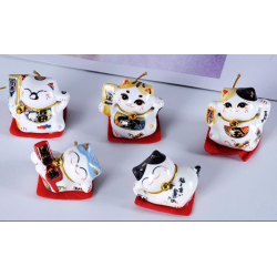 Petit chats en porcelaine Model 3 lot de 5